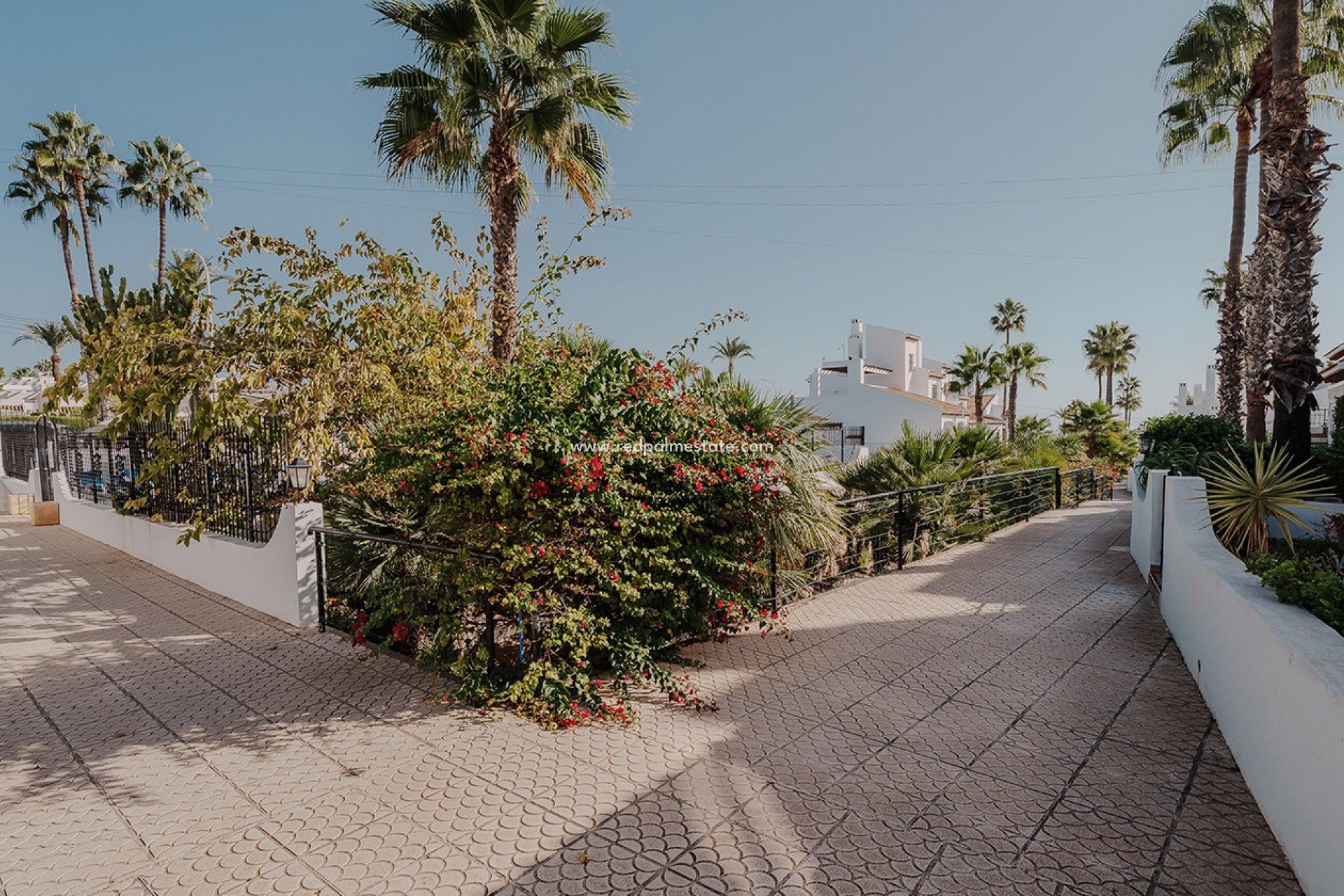 Återförsäljning - Radhus -
Orihuela Costa - Res. Las Filipinas