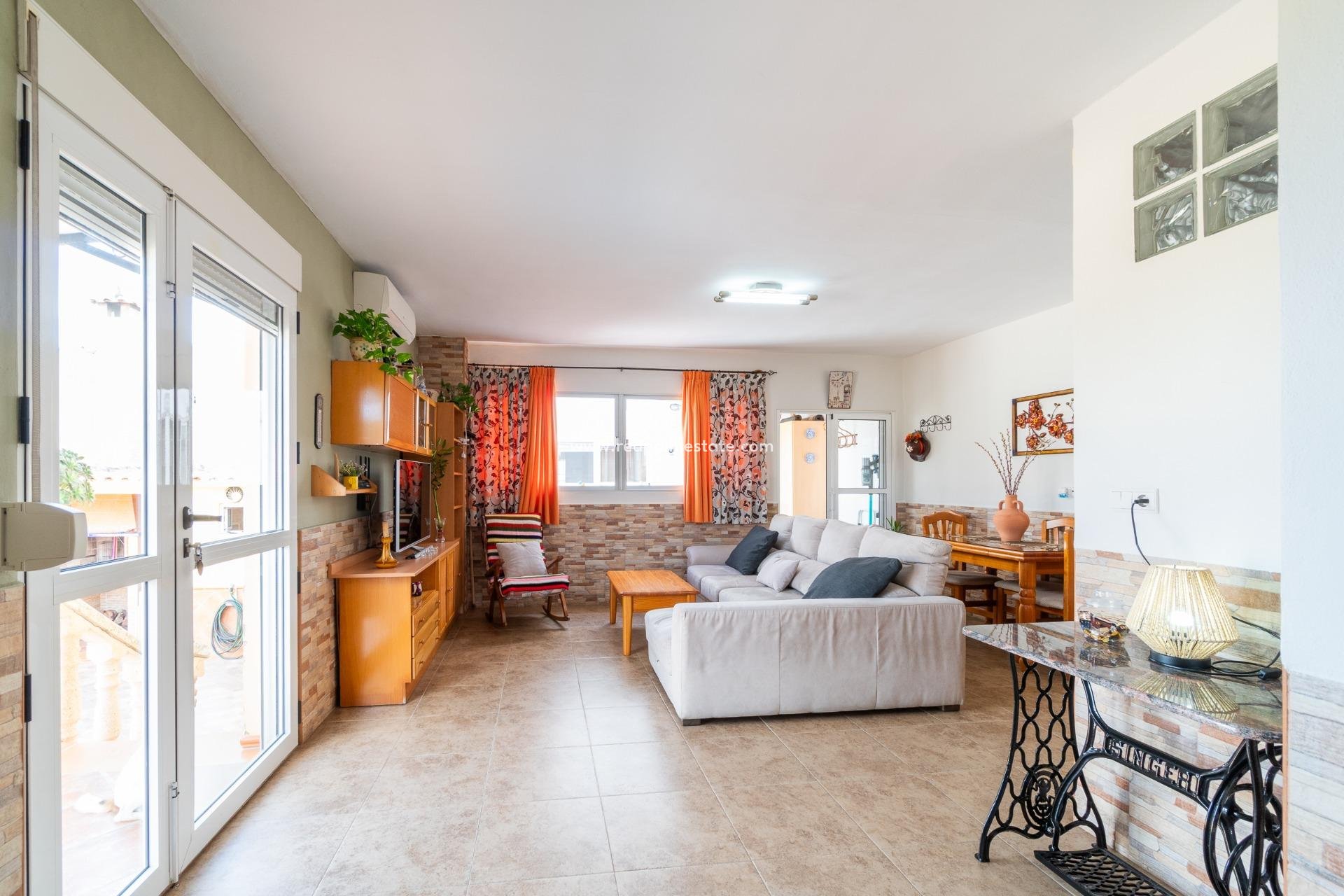 Återförsäljning - Radhus -
Orihuela Costa - Torremendo