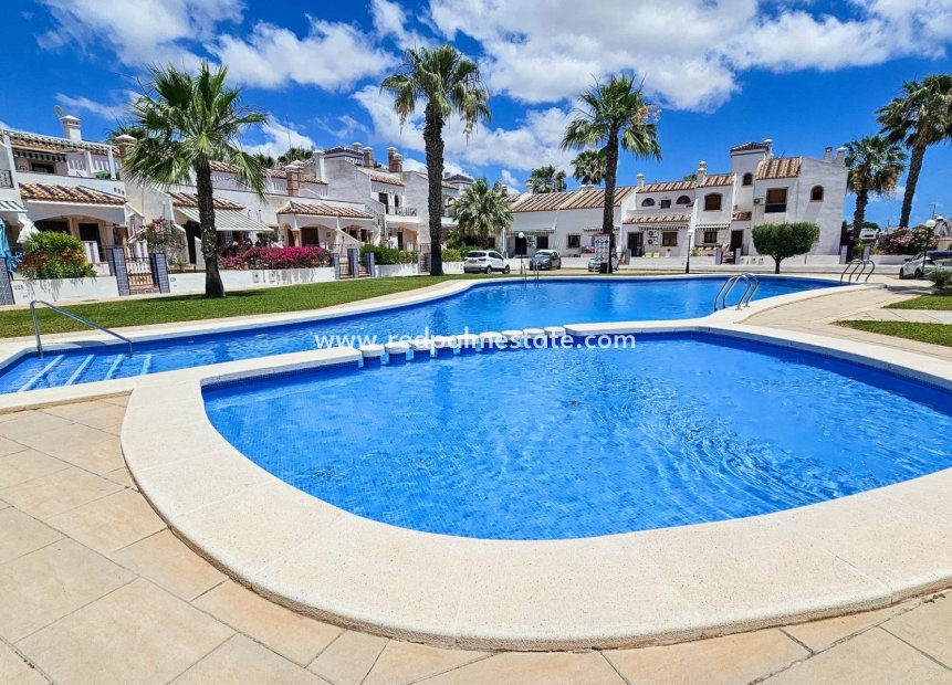 Återförsäljning - Radhus -
Orihuela Costa - Villamartín