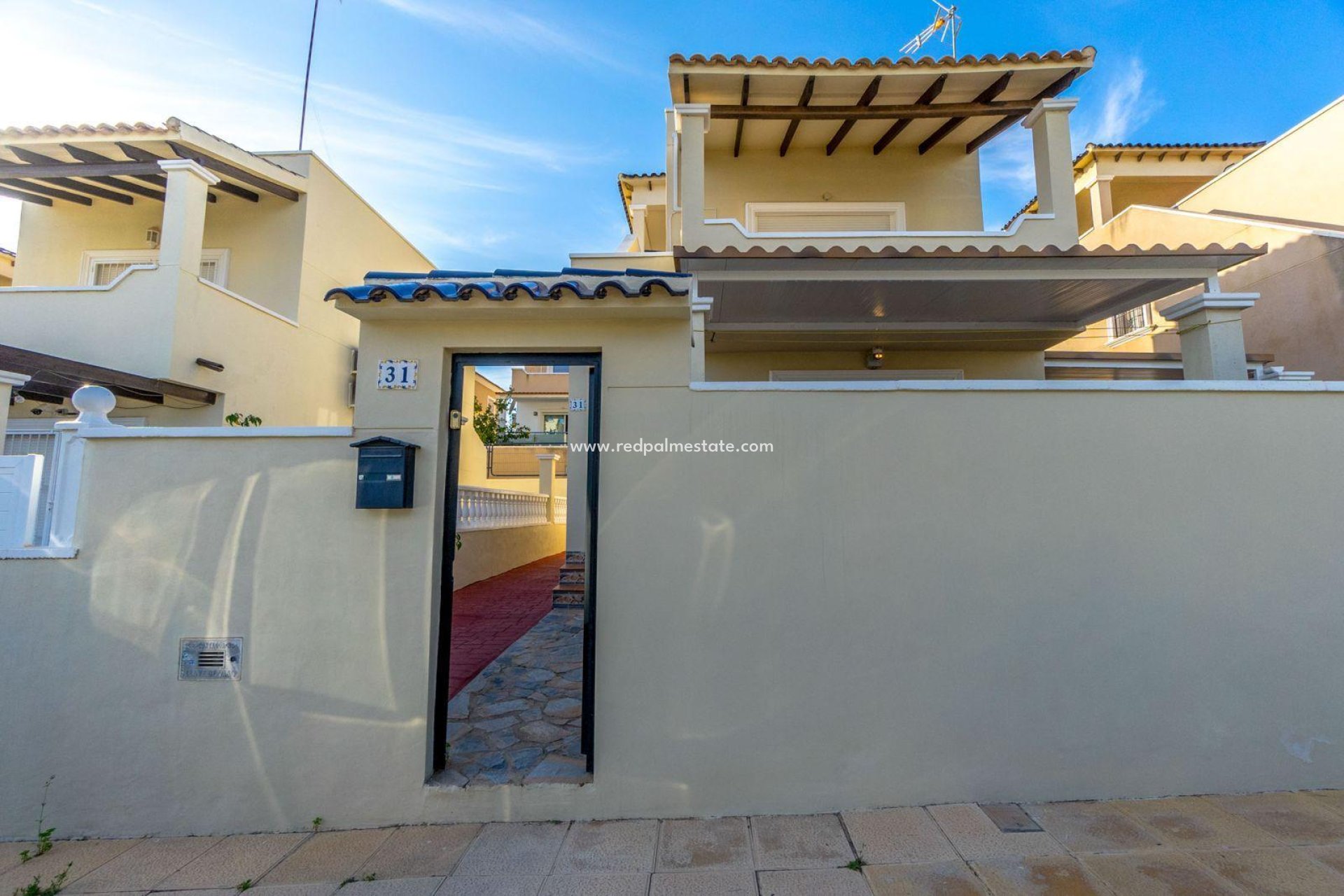 Återförsäljning - Radhus -
Orihuela Costa - Villamartín