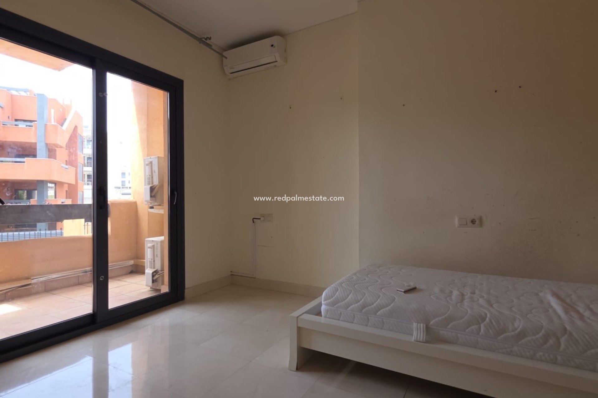 Återförsäljning - Radhus -
Orihuela Costa - Villamartín