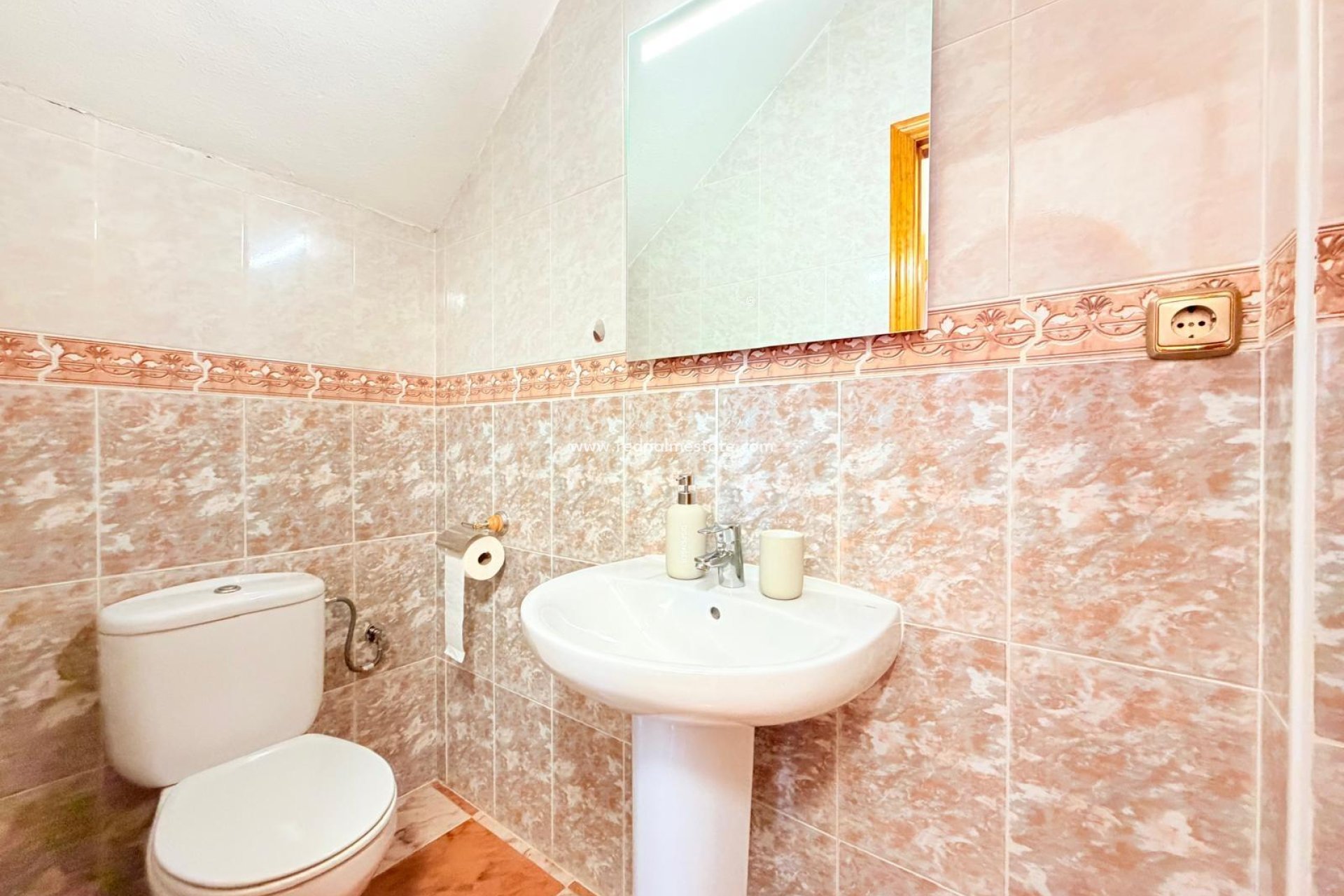 Återförsäljning - Radhus -
Orihuela Costa - Villamartín