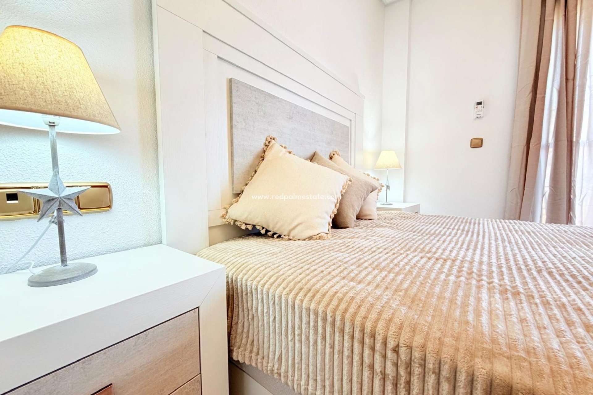 Återförsäljning - Radhus -
Orihuela Costa - Villamartín