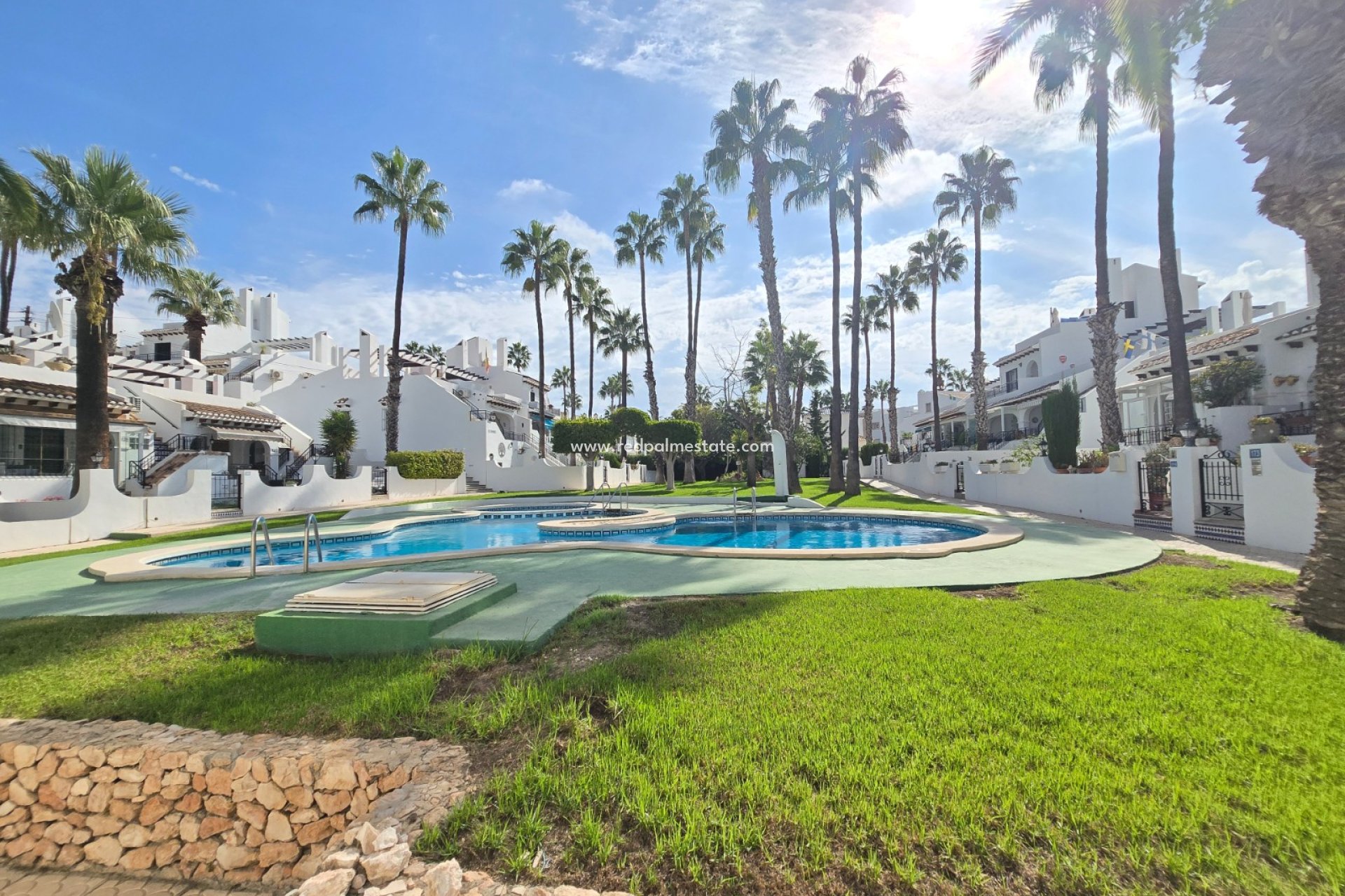 Återförsäljning - Radhus -
Orihuela Costa - Villamartín
