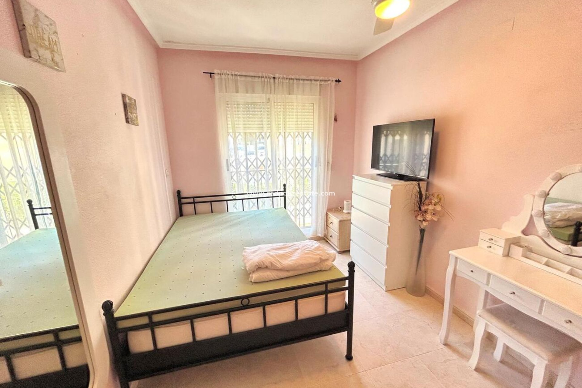 Återförsäljning - Radhus -
Orihuela Costa - Villamartín