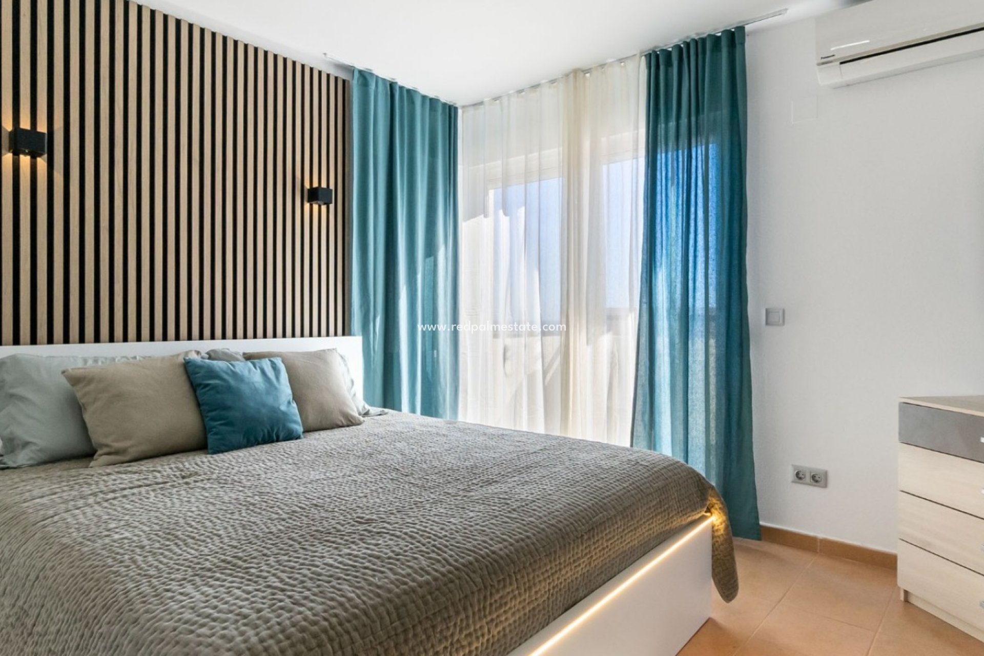 Återförsäljning - Radhus -
Orihuela Costa - Villamartín