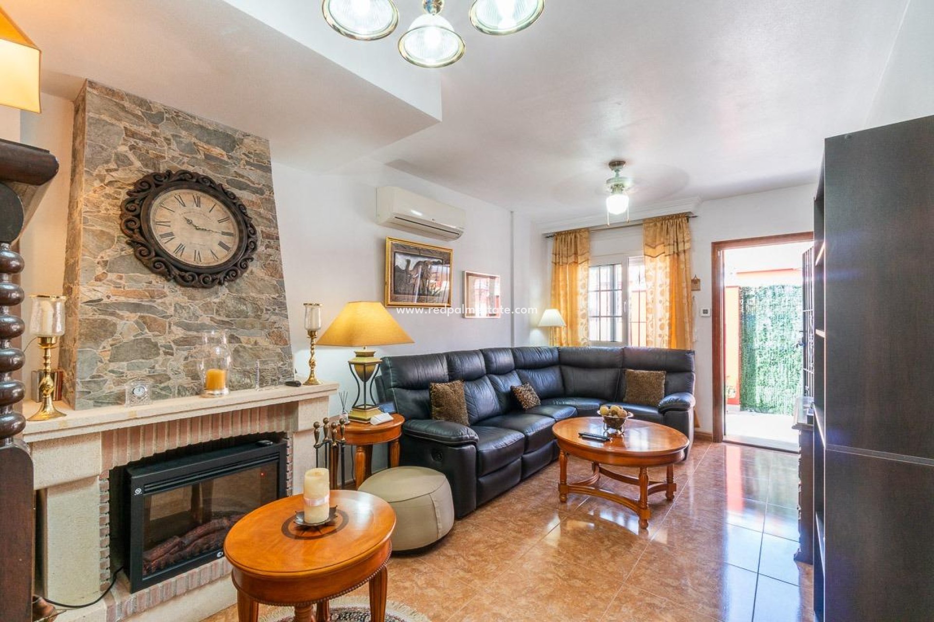 Återförsäljning - Radhus -
Orihuela Costa - Villamartín