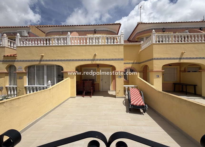 Återförsäljning - Radhus -
Orihuela Costa - Villamartín