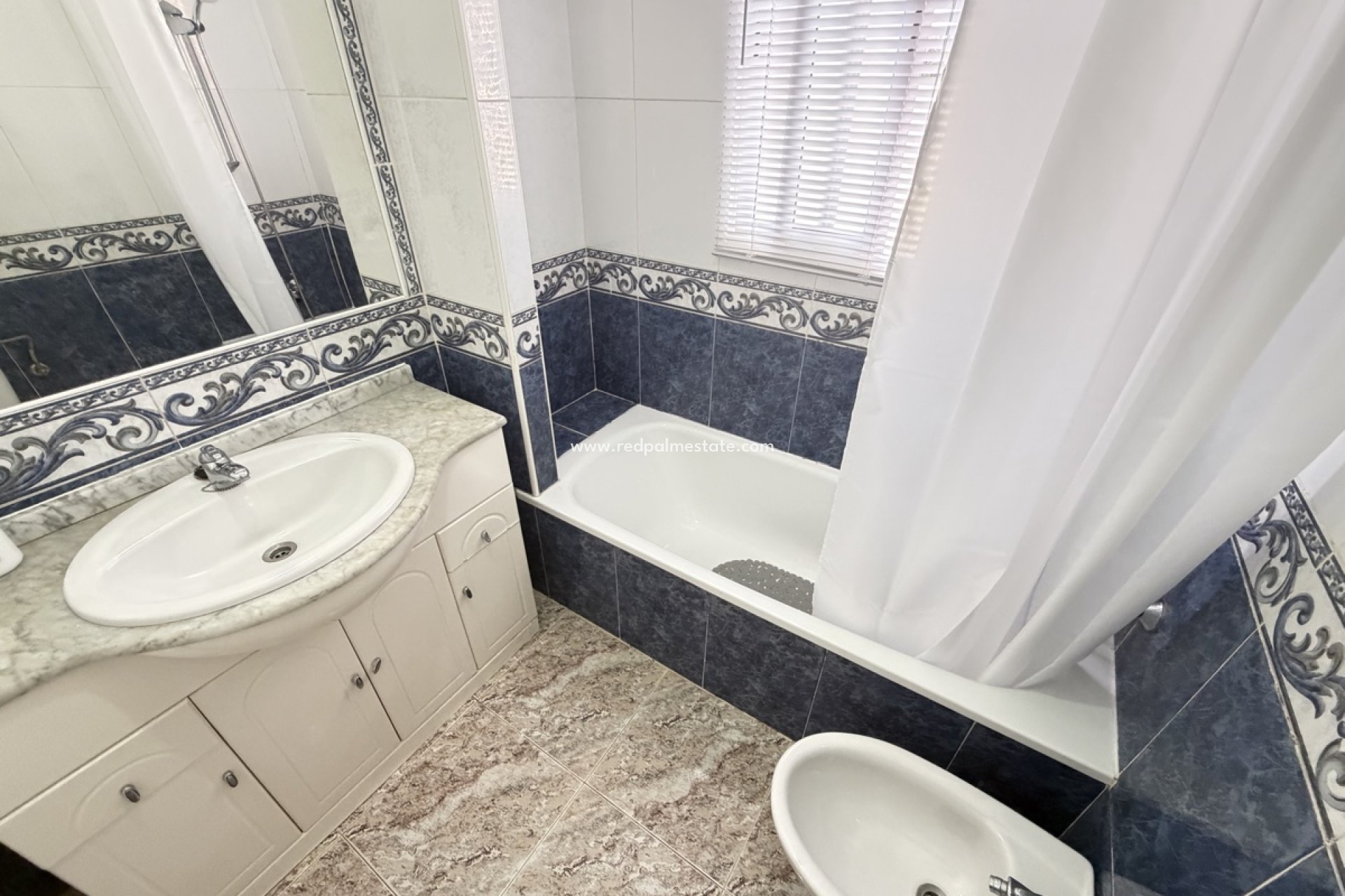 Återförsäljning - Radhus -
Orihuela Costa - Villamartín