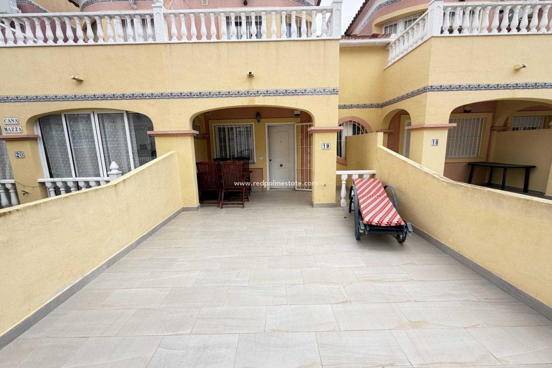 Återförsäljning - Radhus -
Orihuela Costa - Villamartín