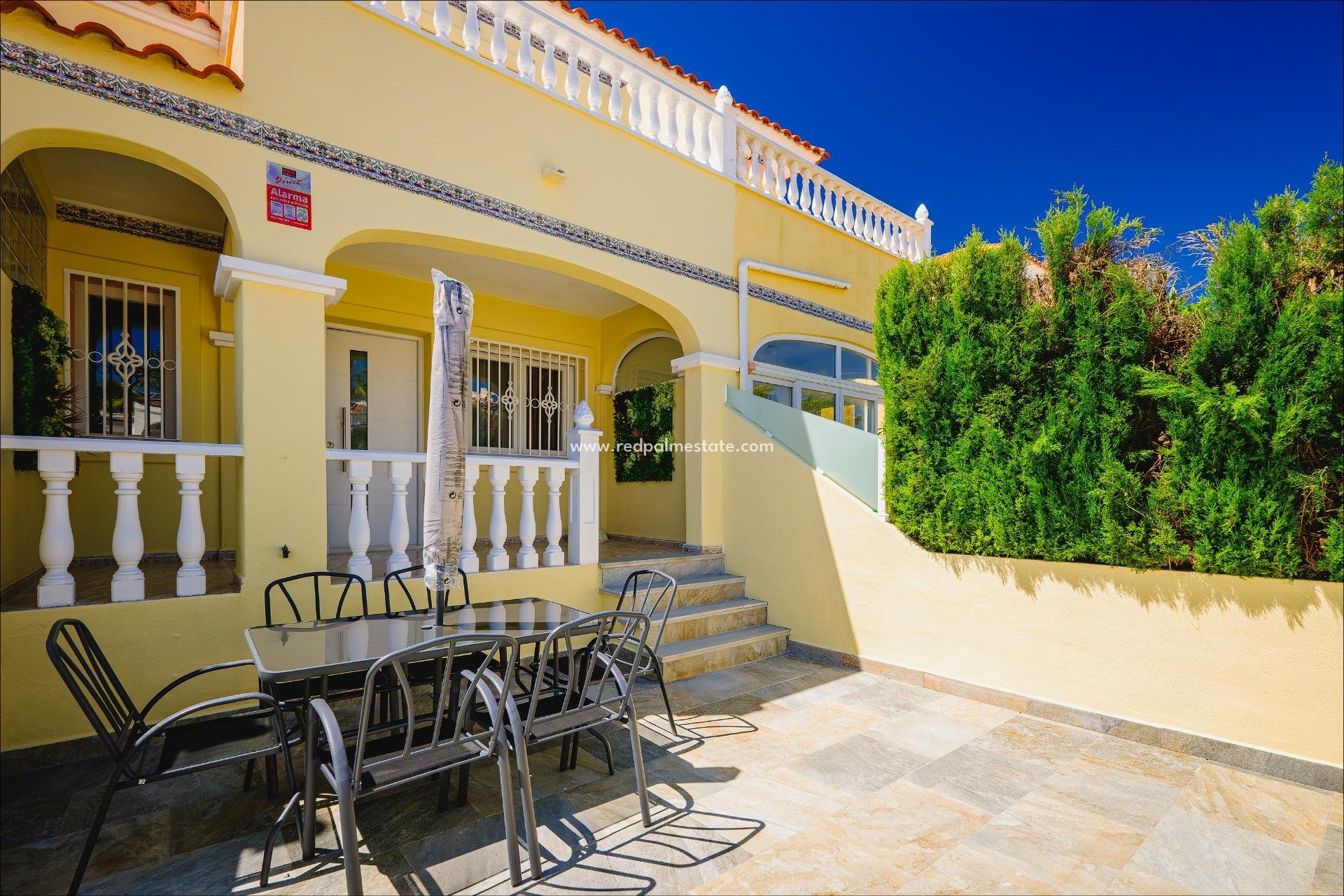 Återförsäljning - Radhus -
Orihuela Costa - Villamartín