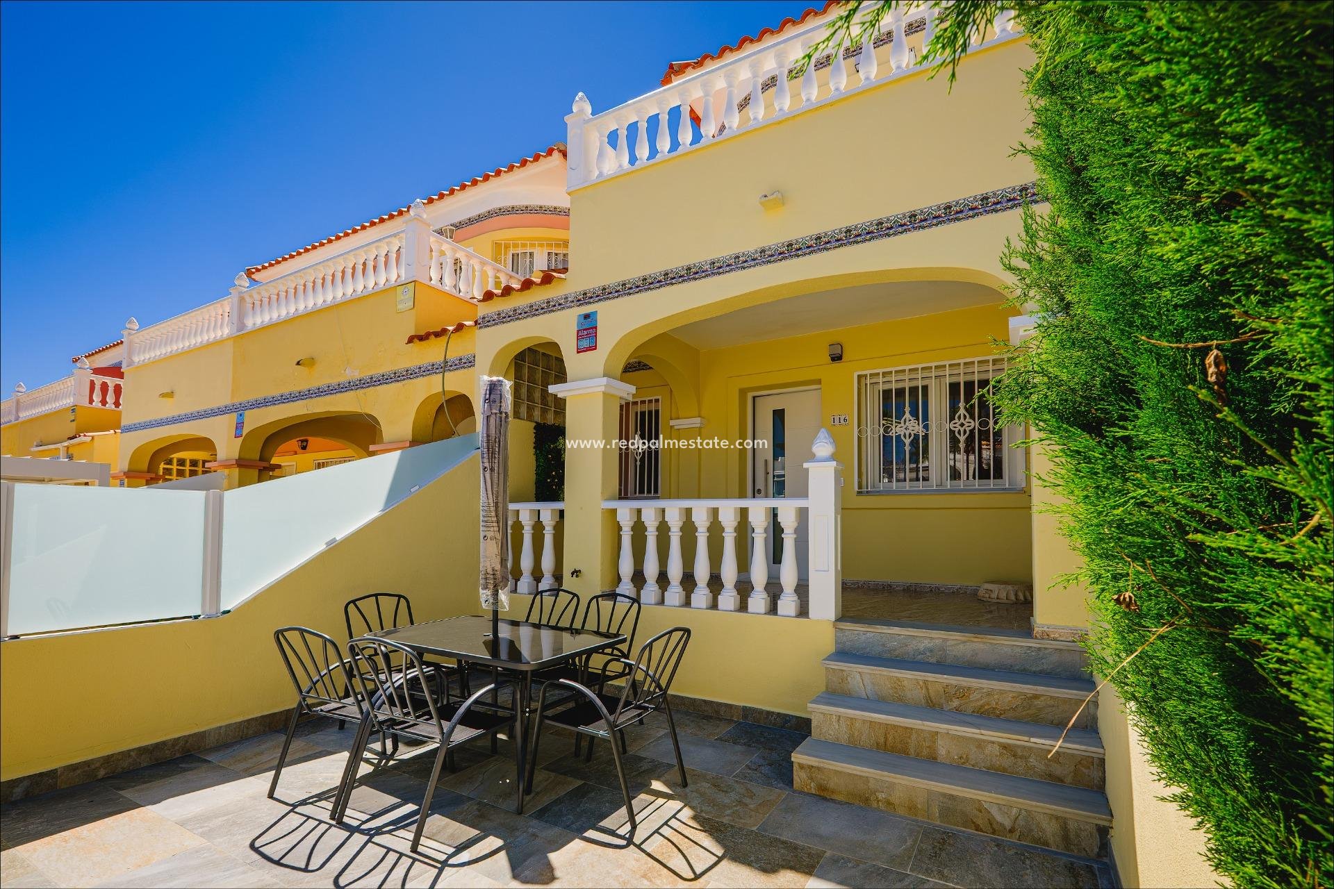Återförsäljning - Radhus -
Orihuela Costa - Villamartín