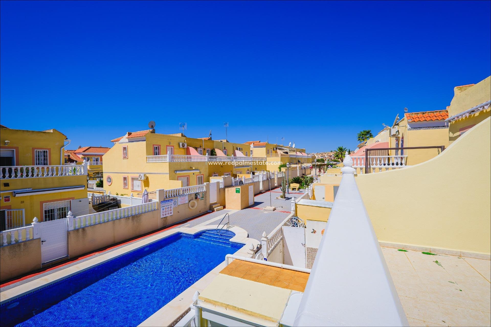 Återförsäljning - Radhus -
Orihuela Costa - Villamartín