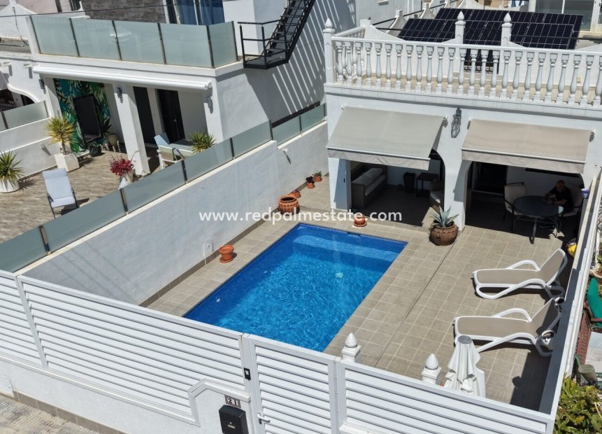 Återförsäljning - Radhus -
Orihuela Costa - Villamartín