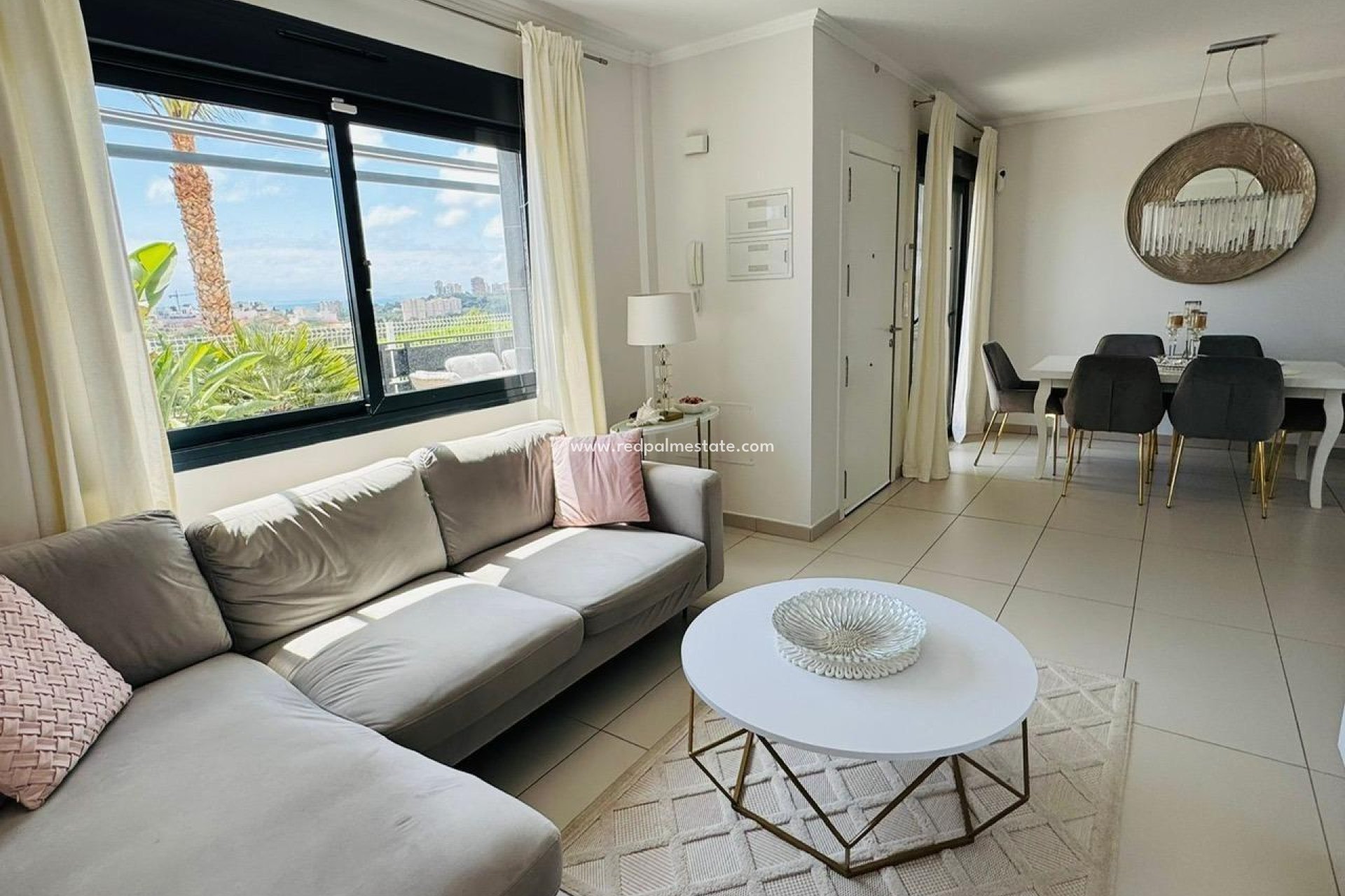 Återförsäljning - Radhus -
Orihuela Costa