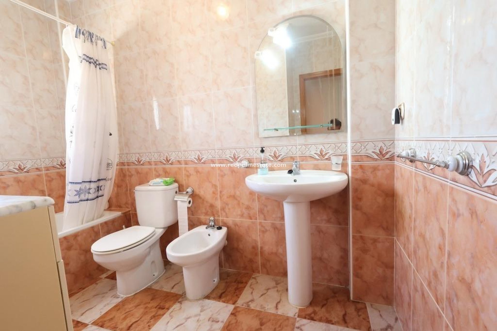 Återförsäljning - Radhus -
Orihuela Costa
