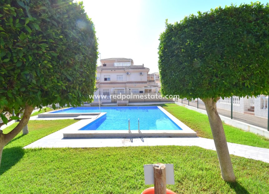 Återförsäljning - Radhus -
Orihuela Costa