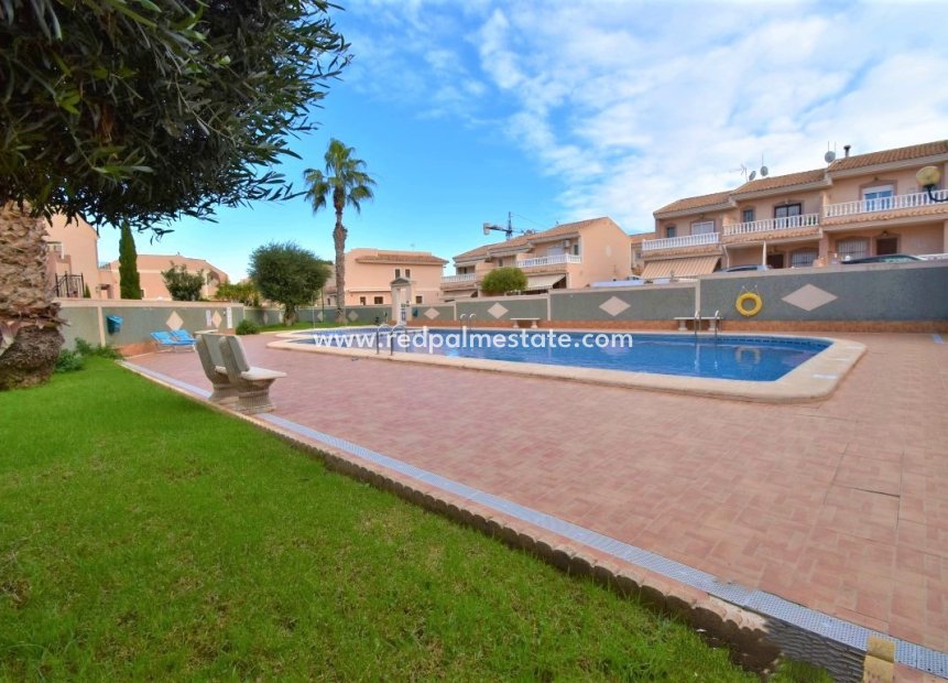 Återförsäljning - Radhus -
Orihuela Costa