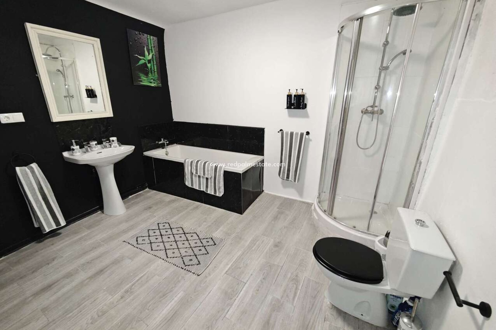 Återförsäljning - Radhus -
Pinoso - Inland