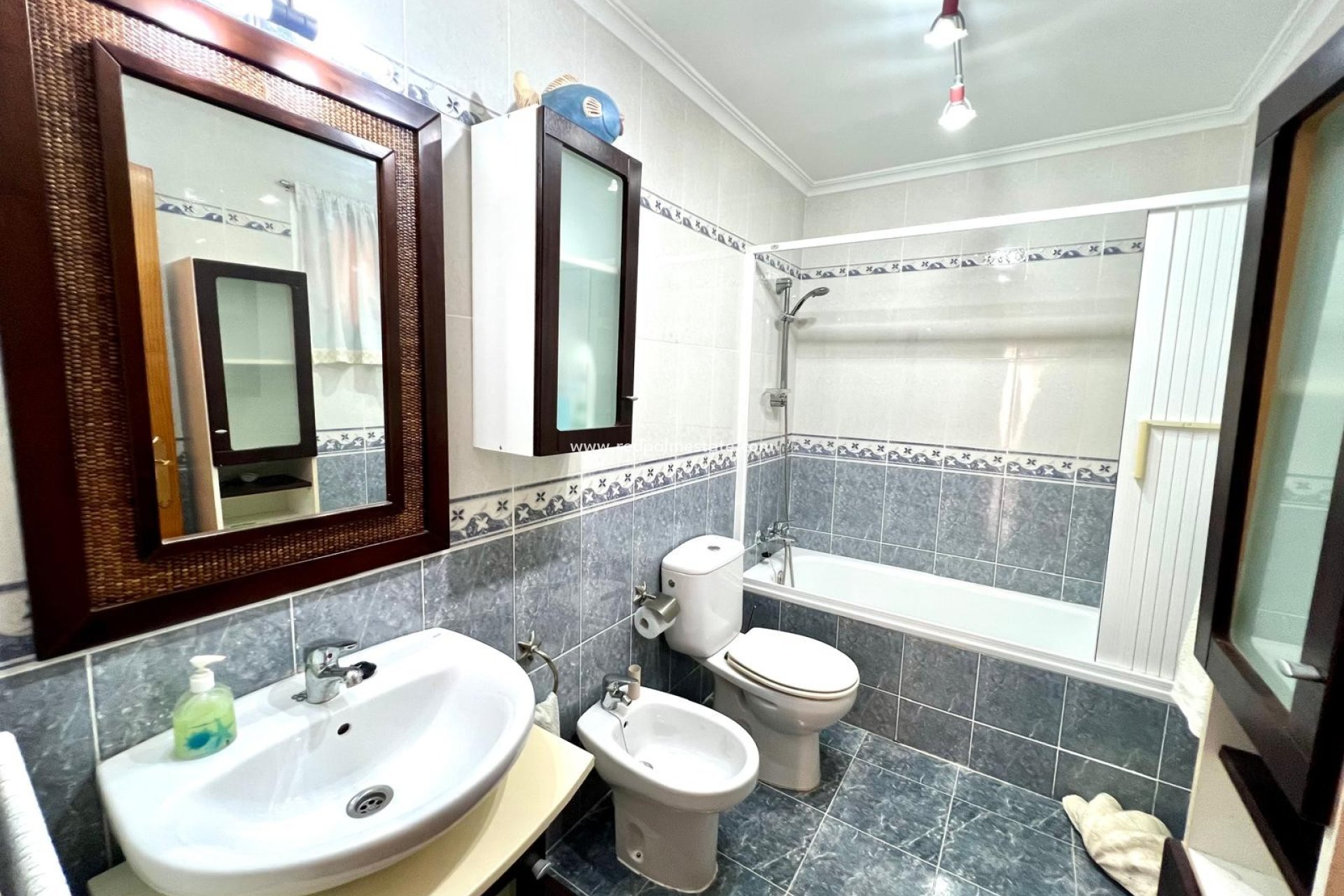 Återförsäljning - Radhus -
Pinoso - Inland