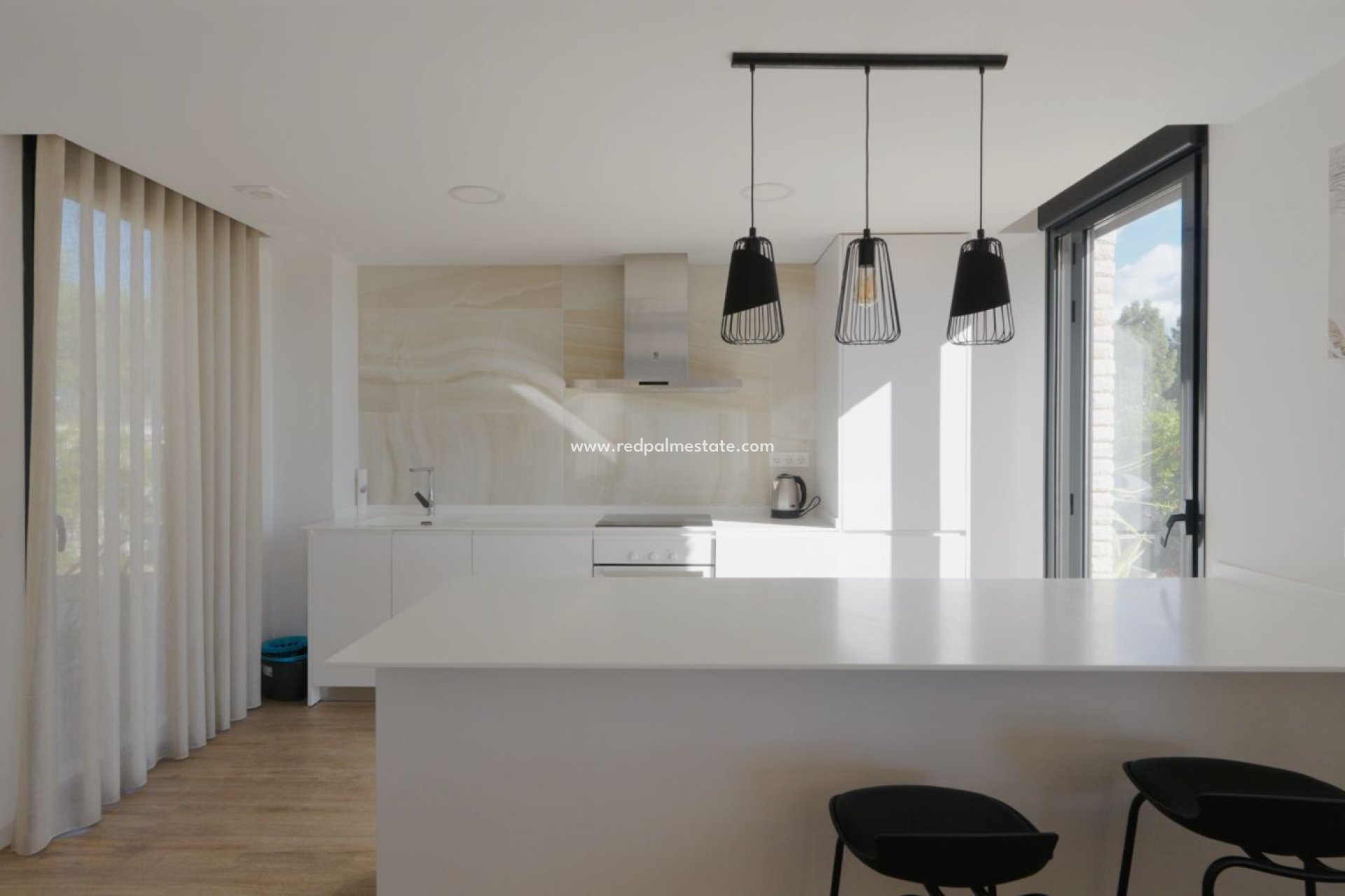 Återförsäljning - Radhus -
Polop - Costa Blanca