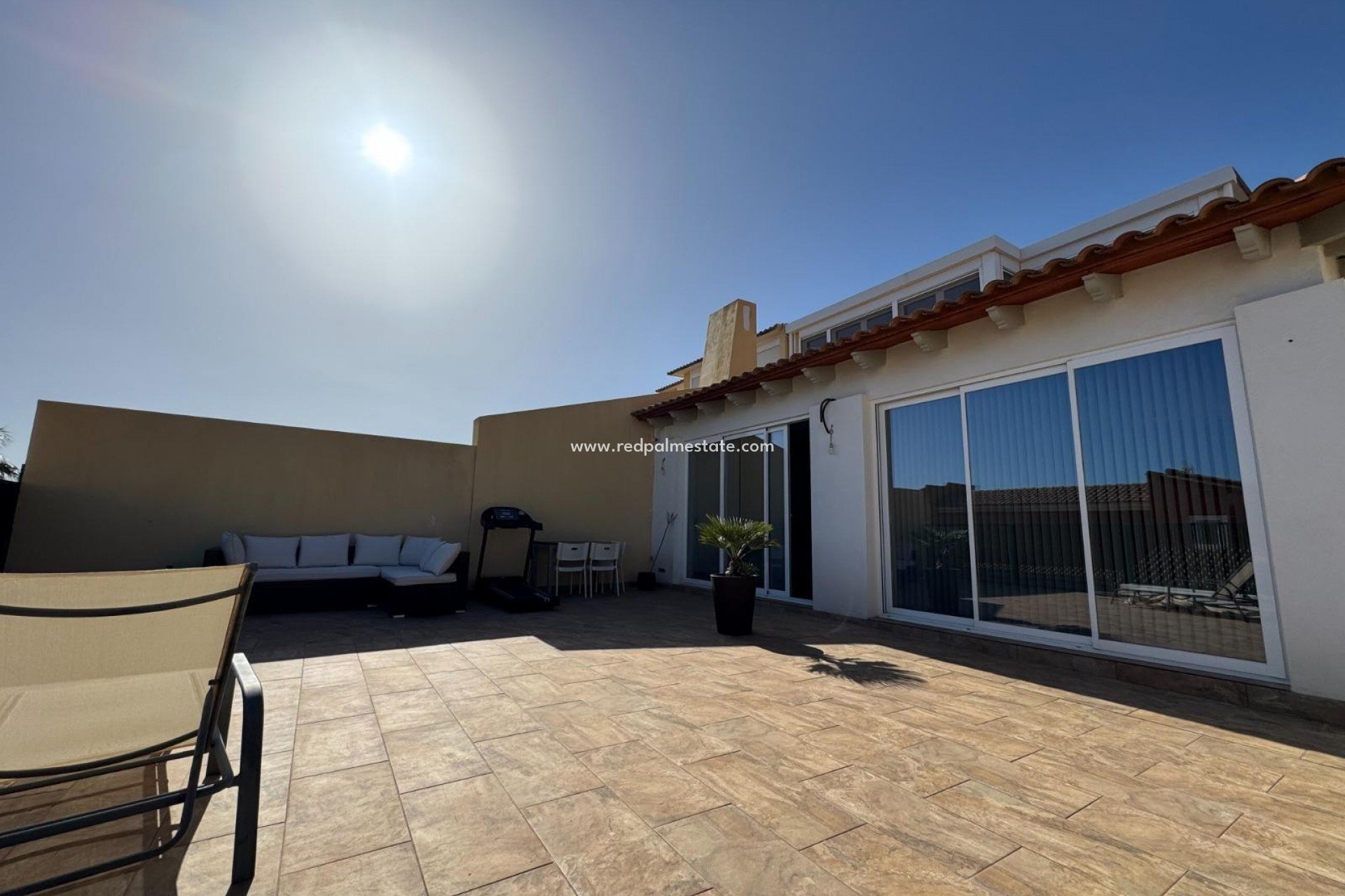 Återförsäljning - Radhus -
Polop