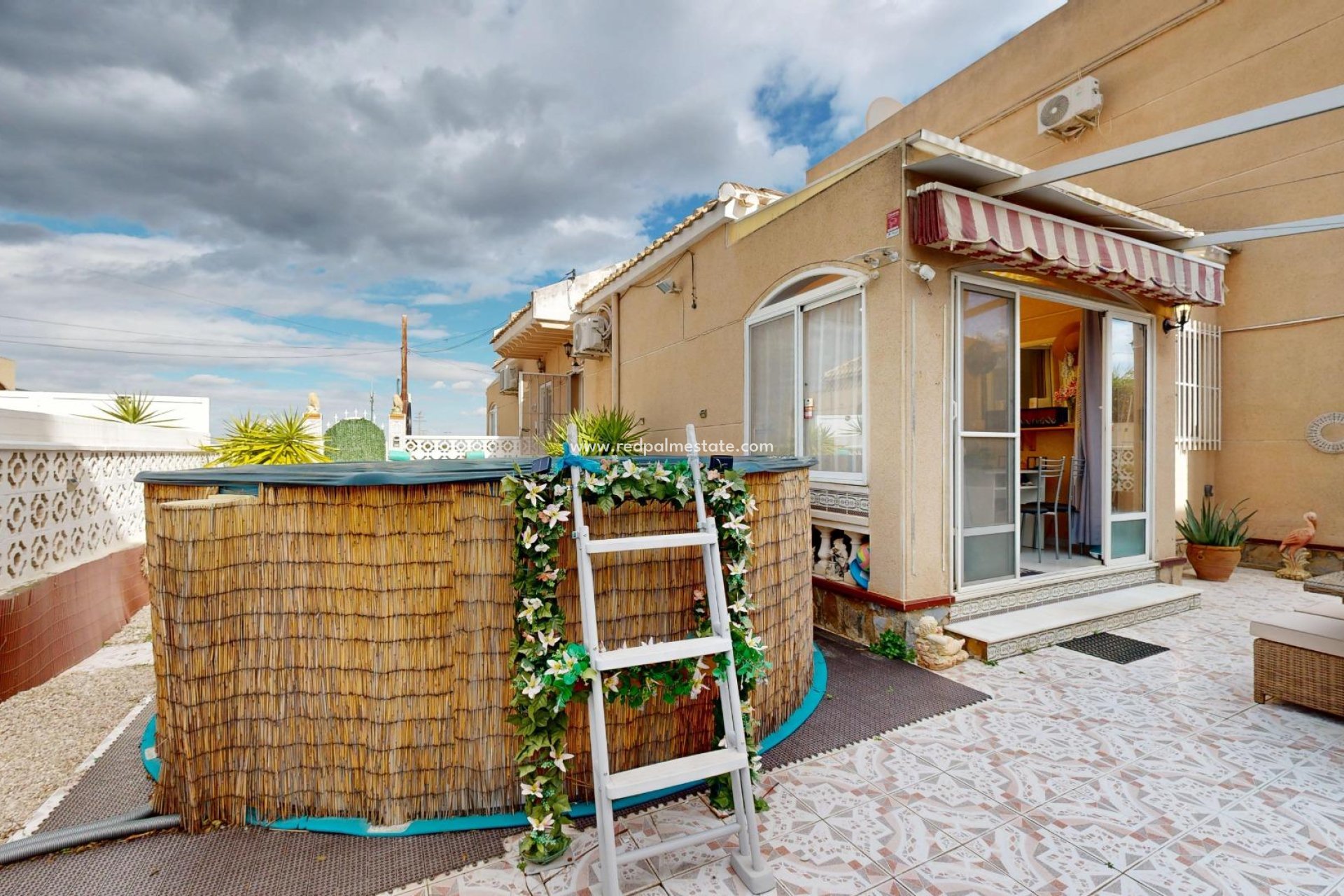 Återförsäljning - Radhus -
San Miguel de Salinas - 03193