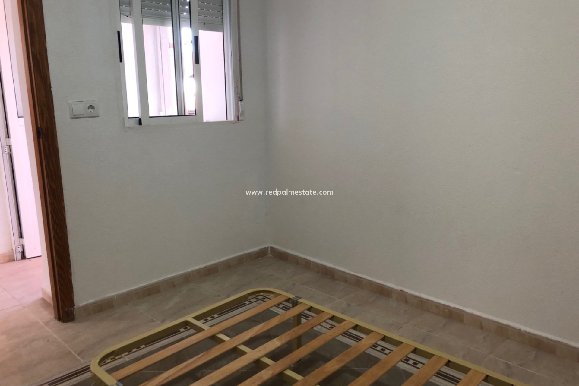 Återförsäljning - Radhus -
San Miguel de Salinas - Inland