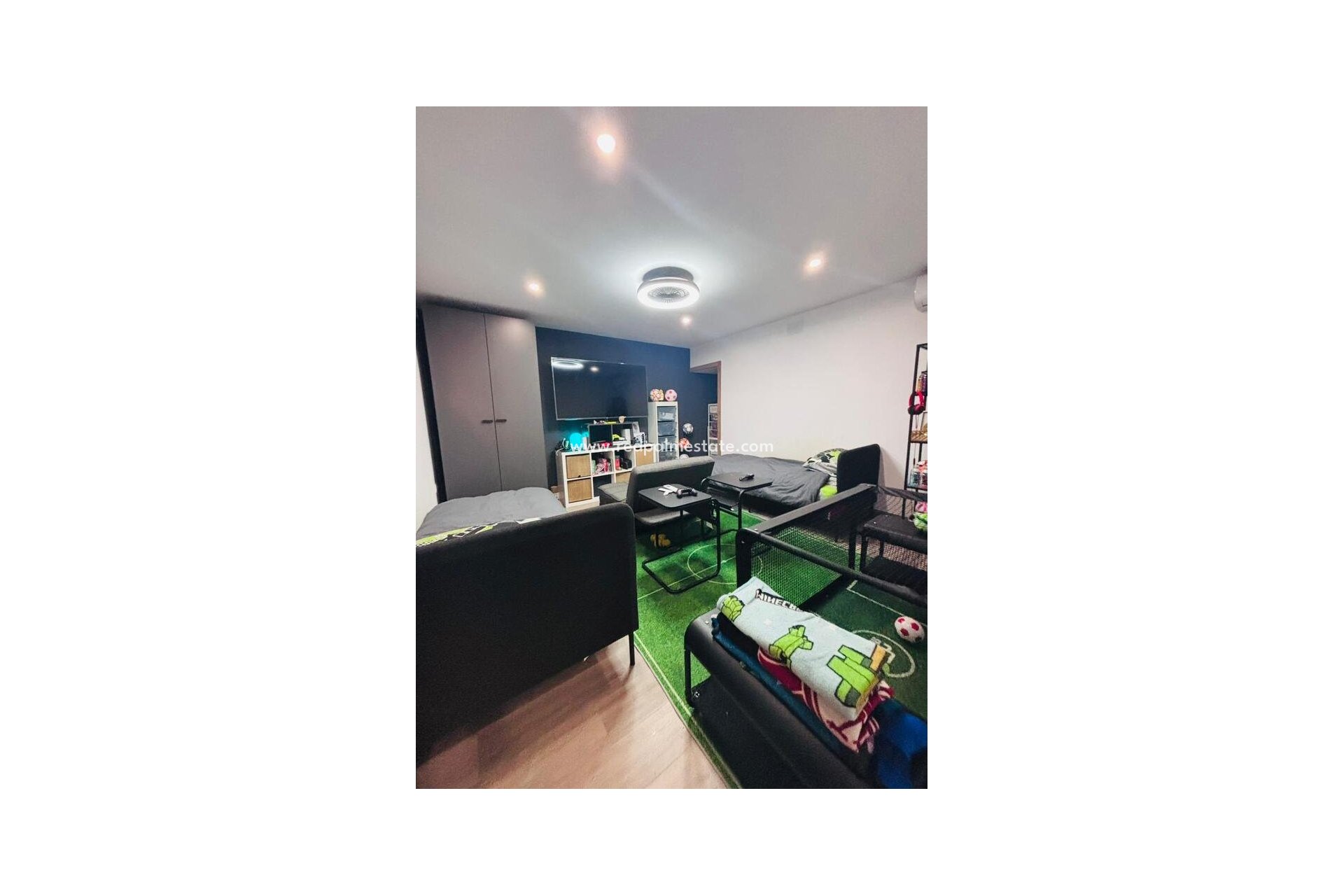 Återförsäljning - Radhus -
San Miguel de Salinas - Inland