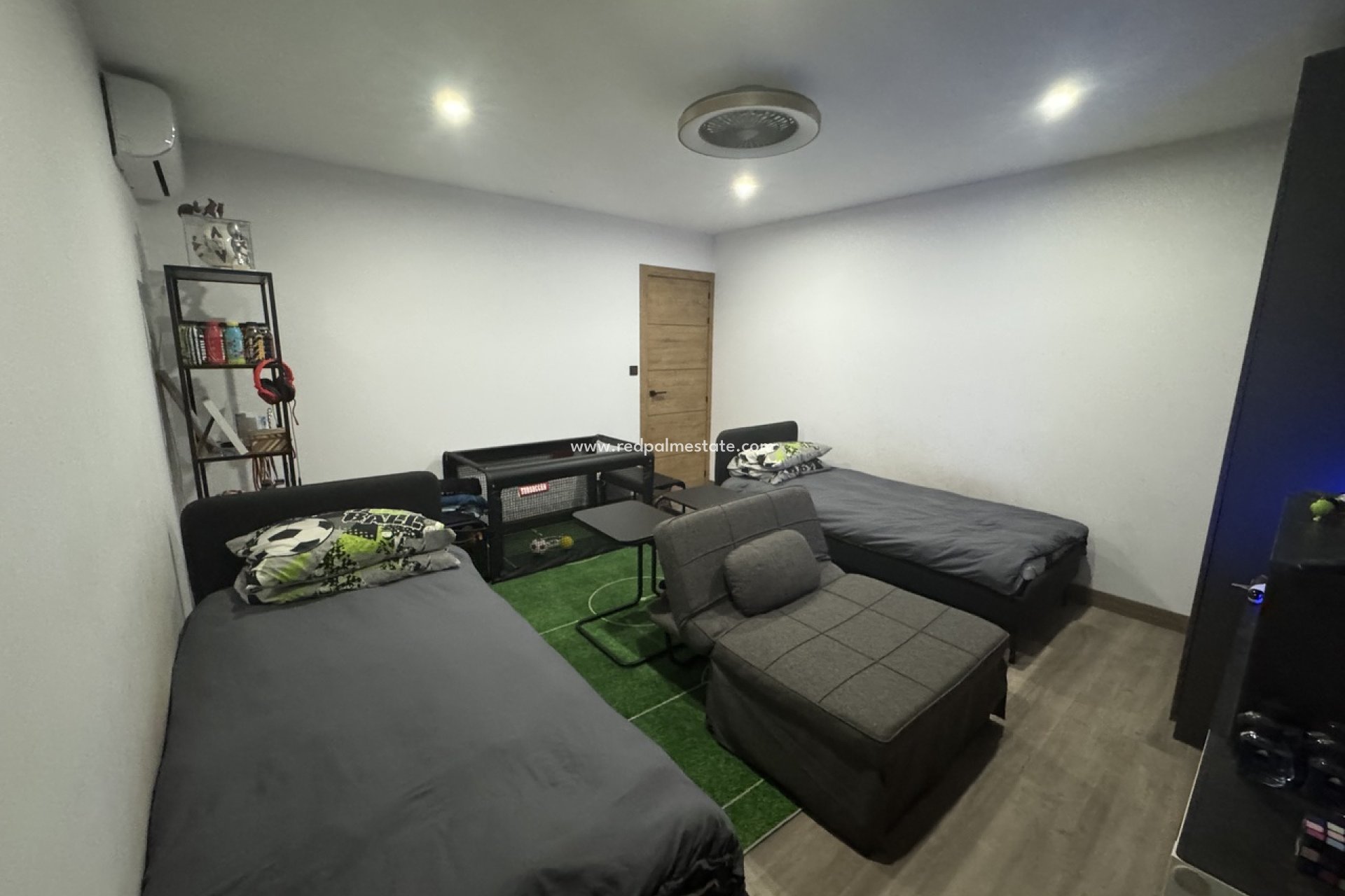 Återförsäljning - Radhus -
San Miguel de Salinas - Inland