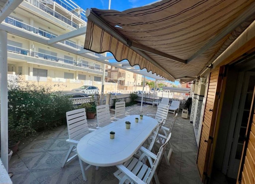 Återförsäljning - Radhus -
Santa Pola