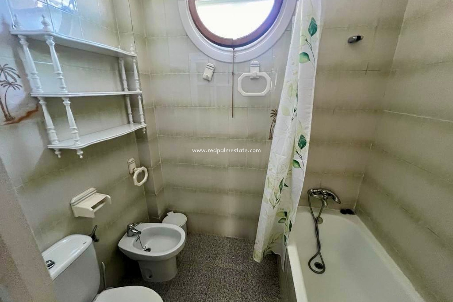 Återförsäljning - Radhus -
Santa Pola