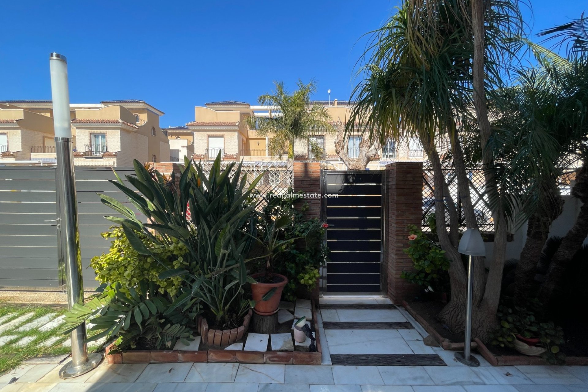 Återförsäljning - Radhus -
Torre de la Horadada