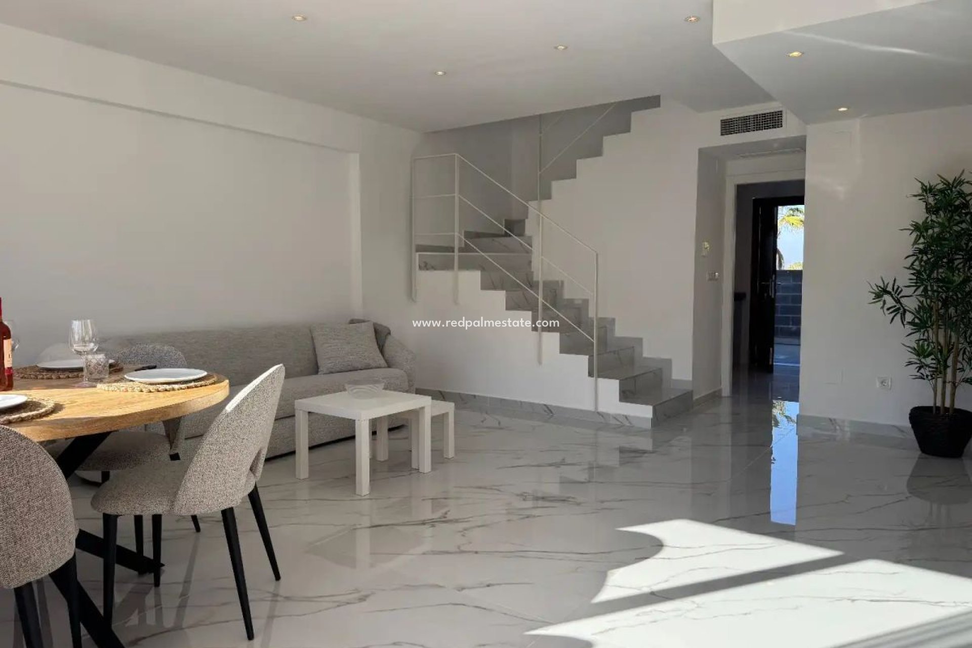 Återförsäljning - Radhus -
Torrevieja - Aguas Nuevas