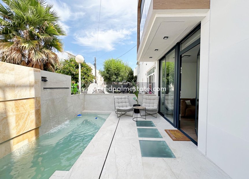Återförsäljning - Radhus -
Torrevieja - Calas blanca