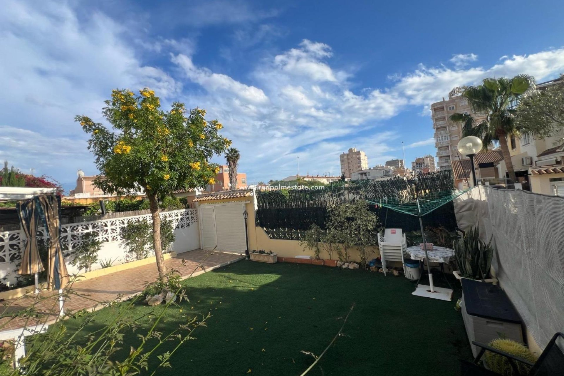 Återförsäljning - Radhus -
Torrevieja - Calas blanca