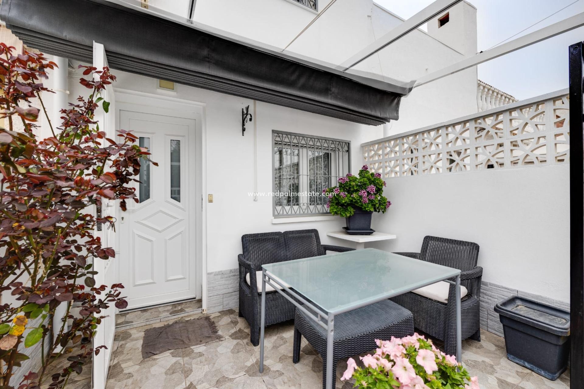 Återförsäljning - Radhus -
Torrevieja - Calas blanca