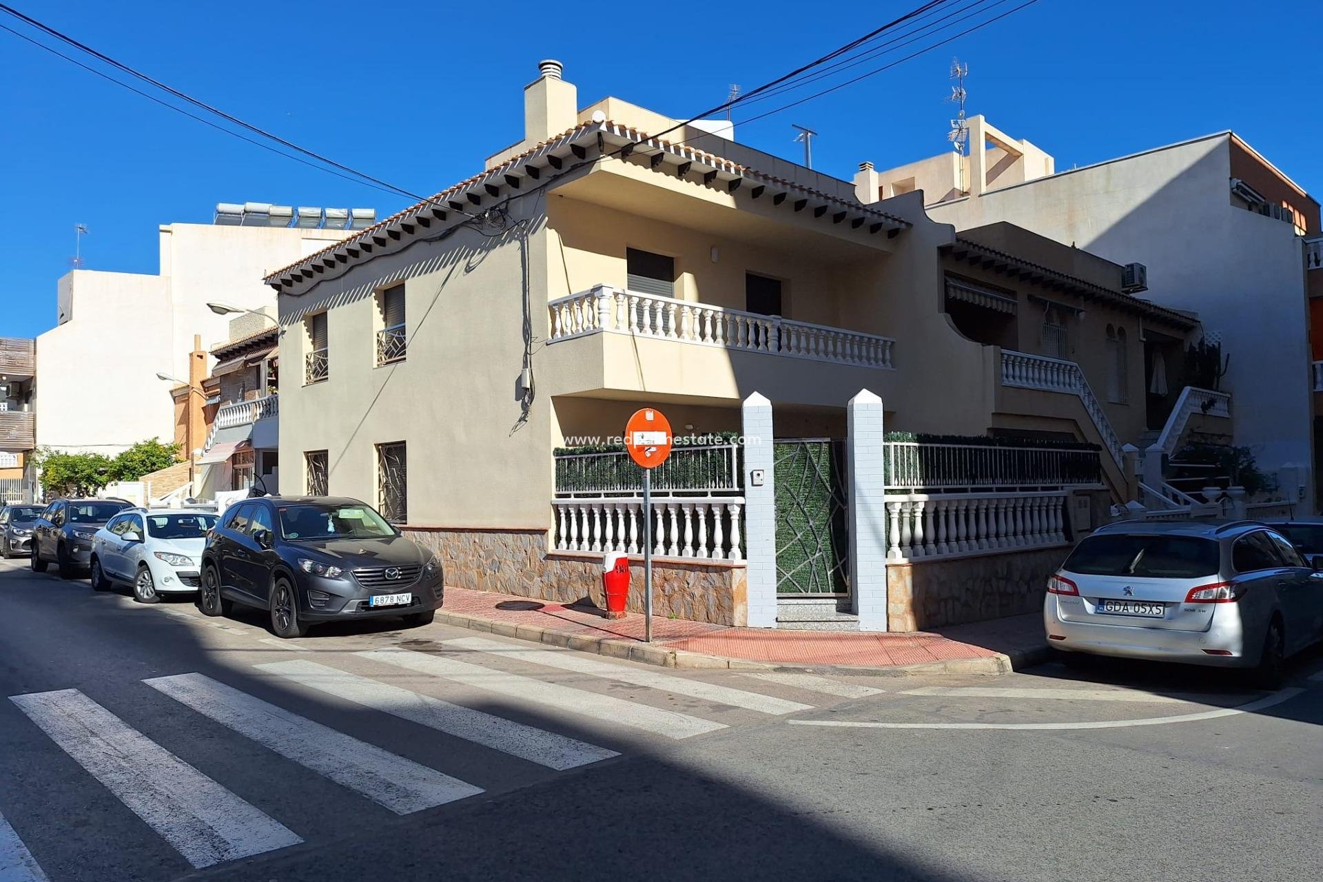 Återförsäljning - Radhus -
Torrevieja - Centro Torrevieja