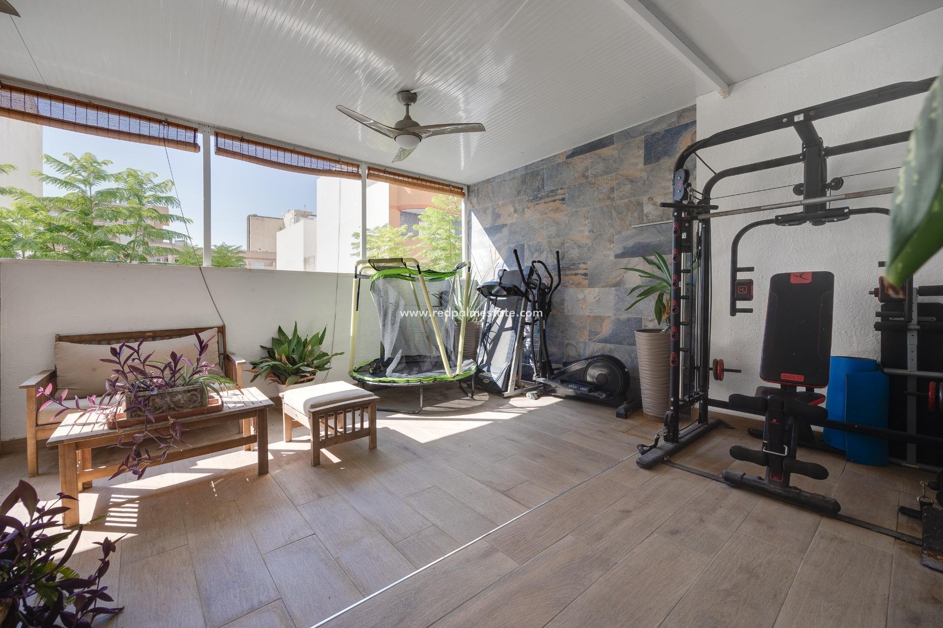 Återförsäljning - Radhus -
Torrevieja - Centro Torrevieja