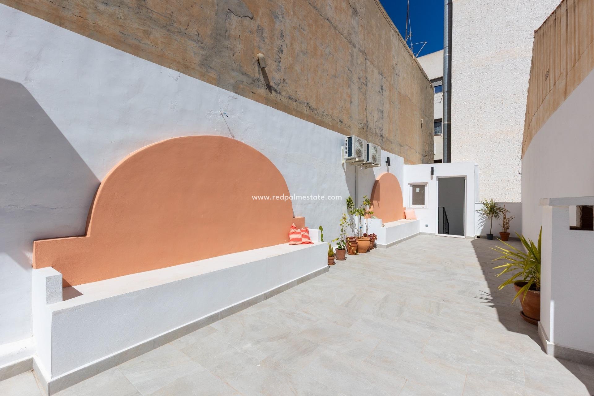 Återförsäljning - Radhus -
Torrevieja - Centro Torrevieja