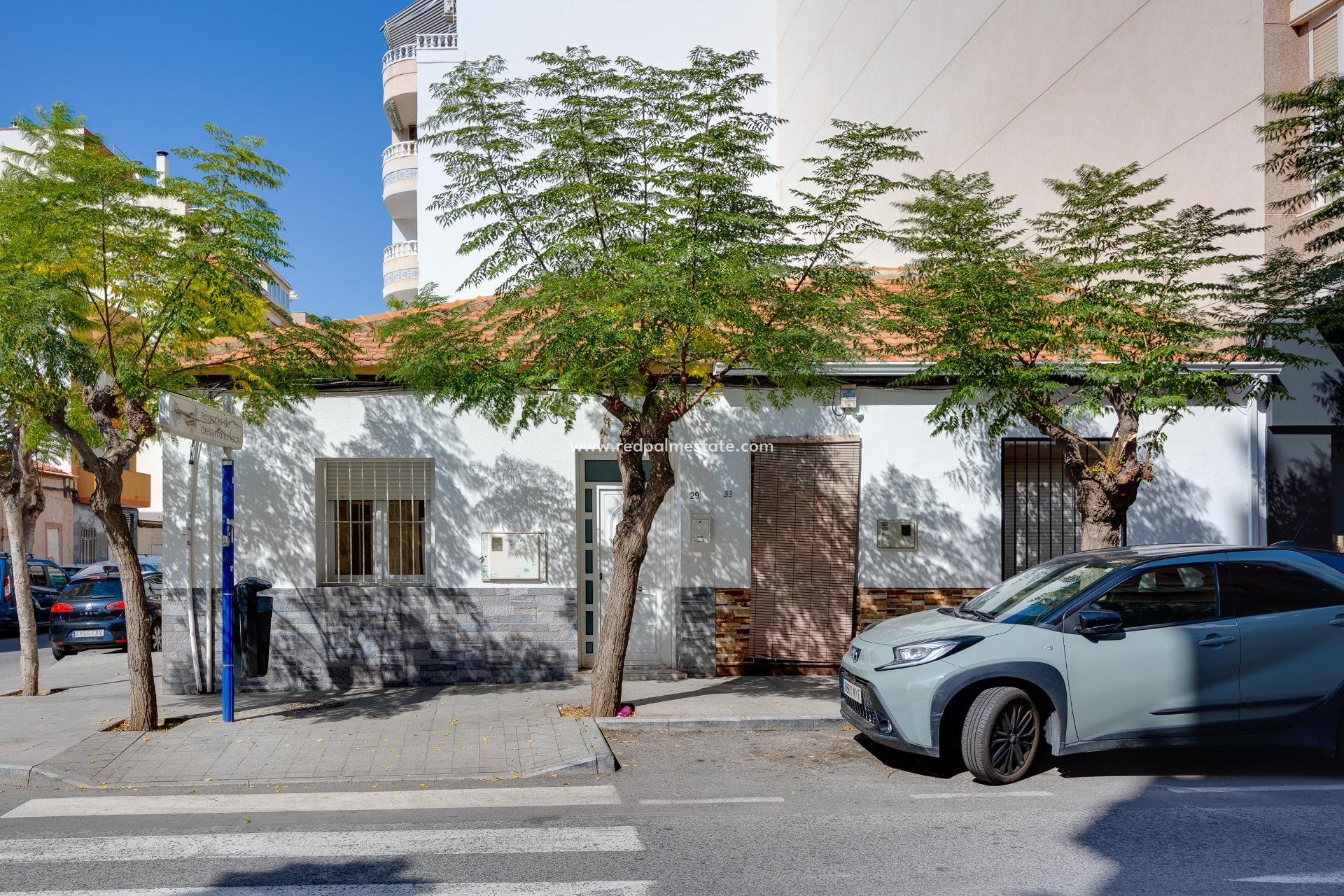 Återförsäljning - Radhus -
Torrevieja - Centro