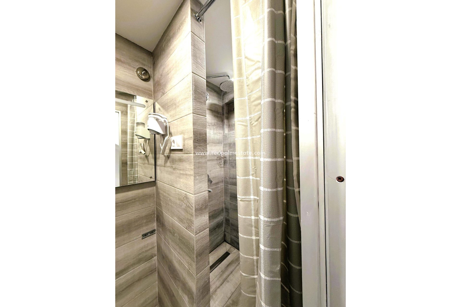 Återförsäljning - Radhus -
Torrevieja - Centro