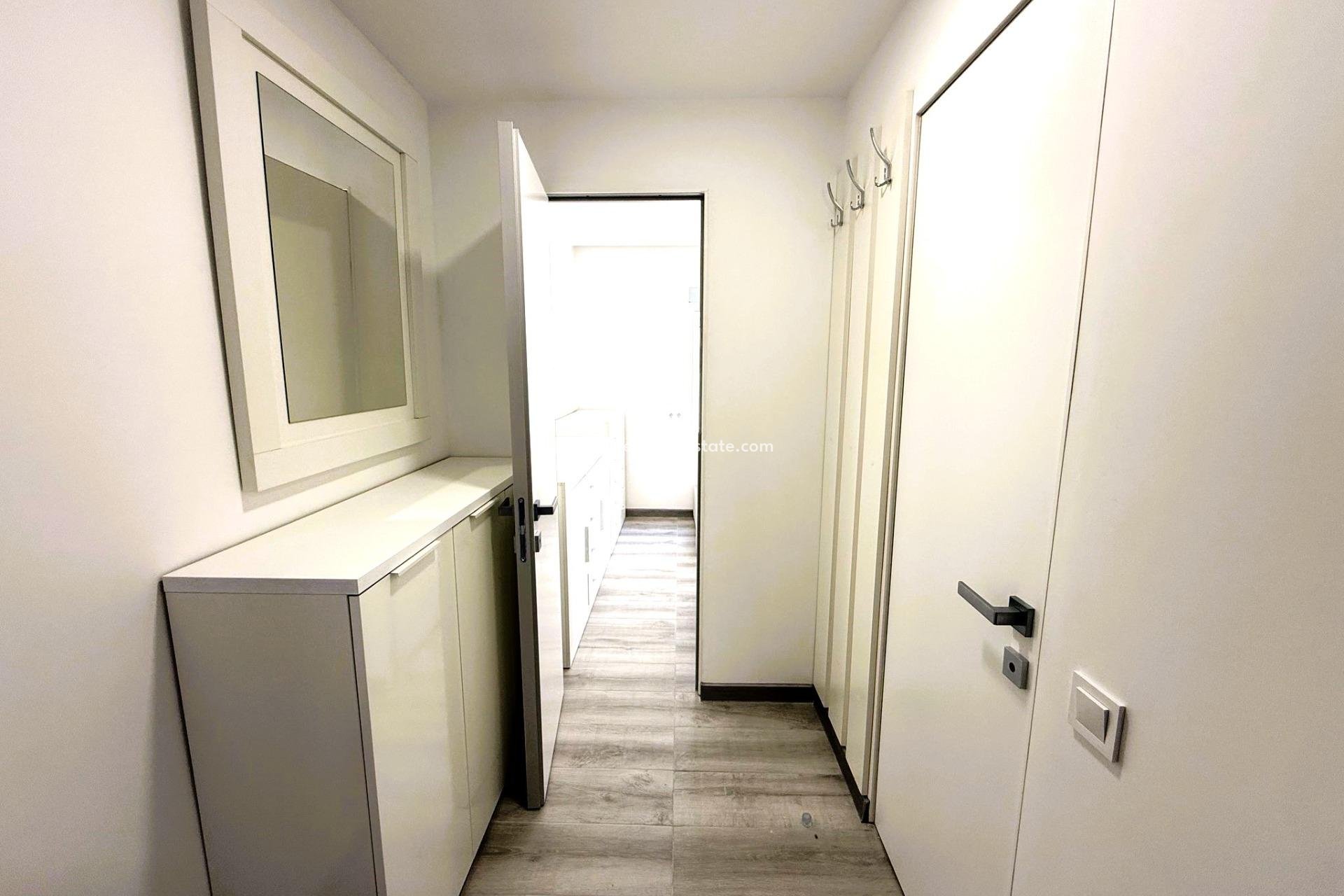 Återförsäljning - Radhus -
Torrevieja - Centro