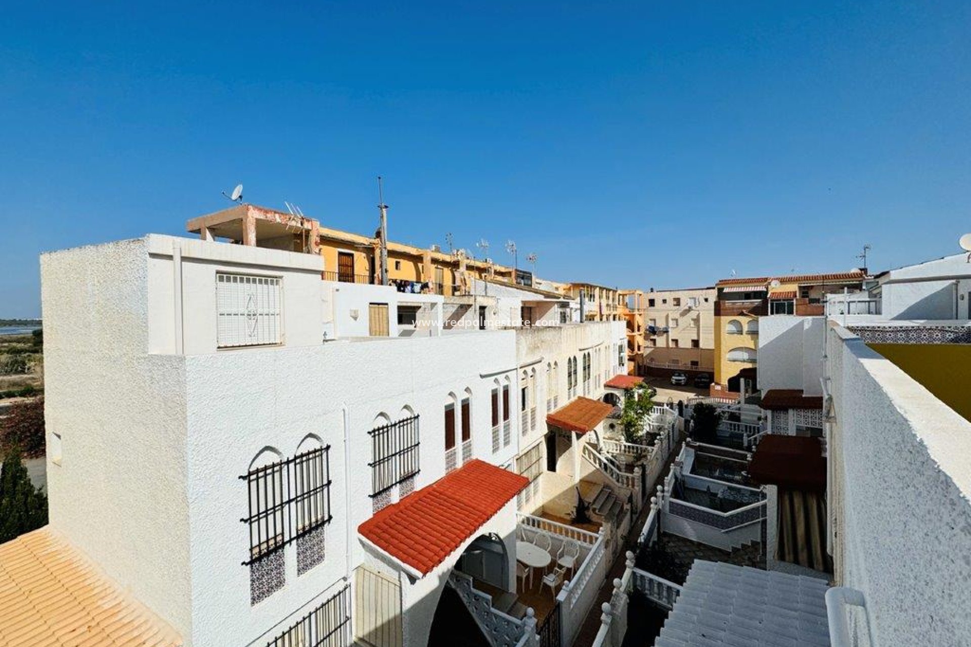 Återförsäljning - Radhus -
Torrevieja - Costa Blanca