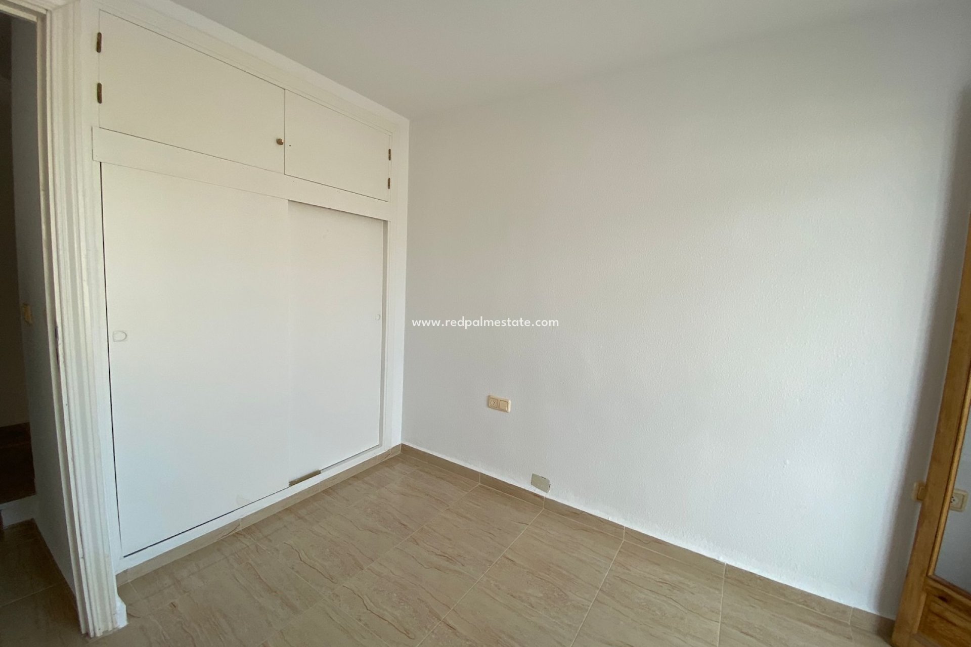 Återförsäljning - Radhus -
Torrevieja - Costa Blanca