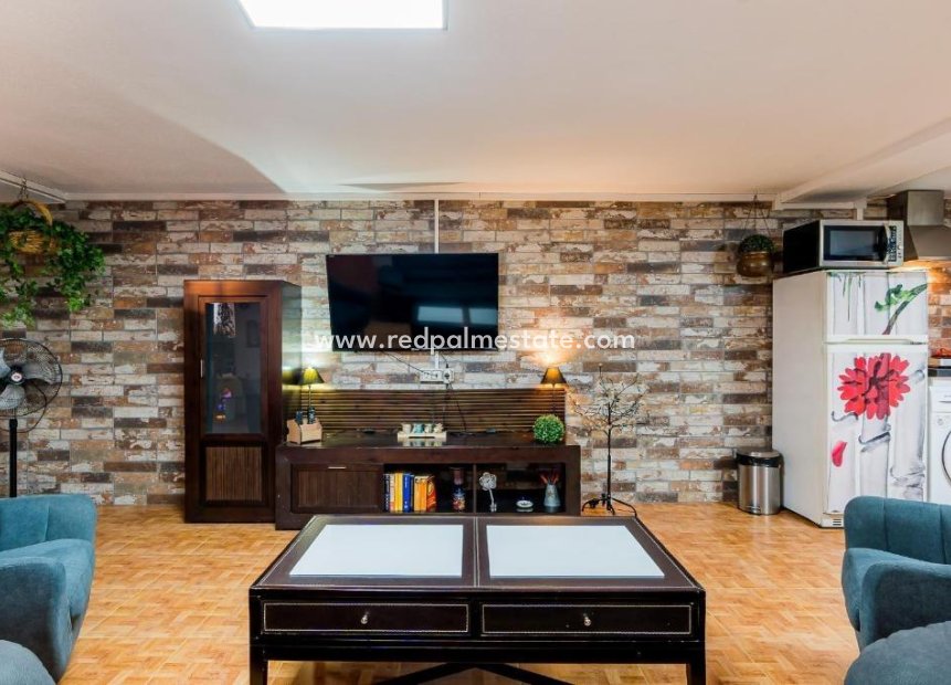 Återförsäljning - Radhus -
Torrevieja - El Acequión - Los Náufragos