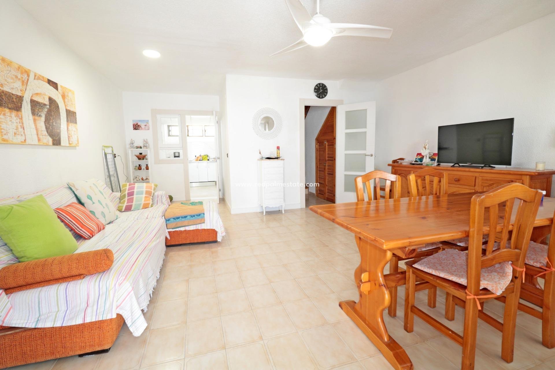 Återförsäljning - Radhus -
Torrevieja - El Acequión - Los Náufragos