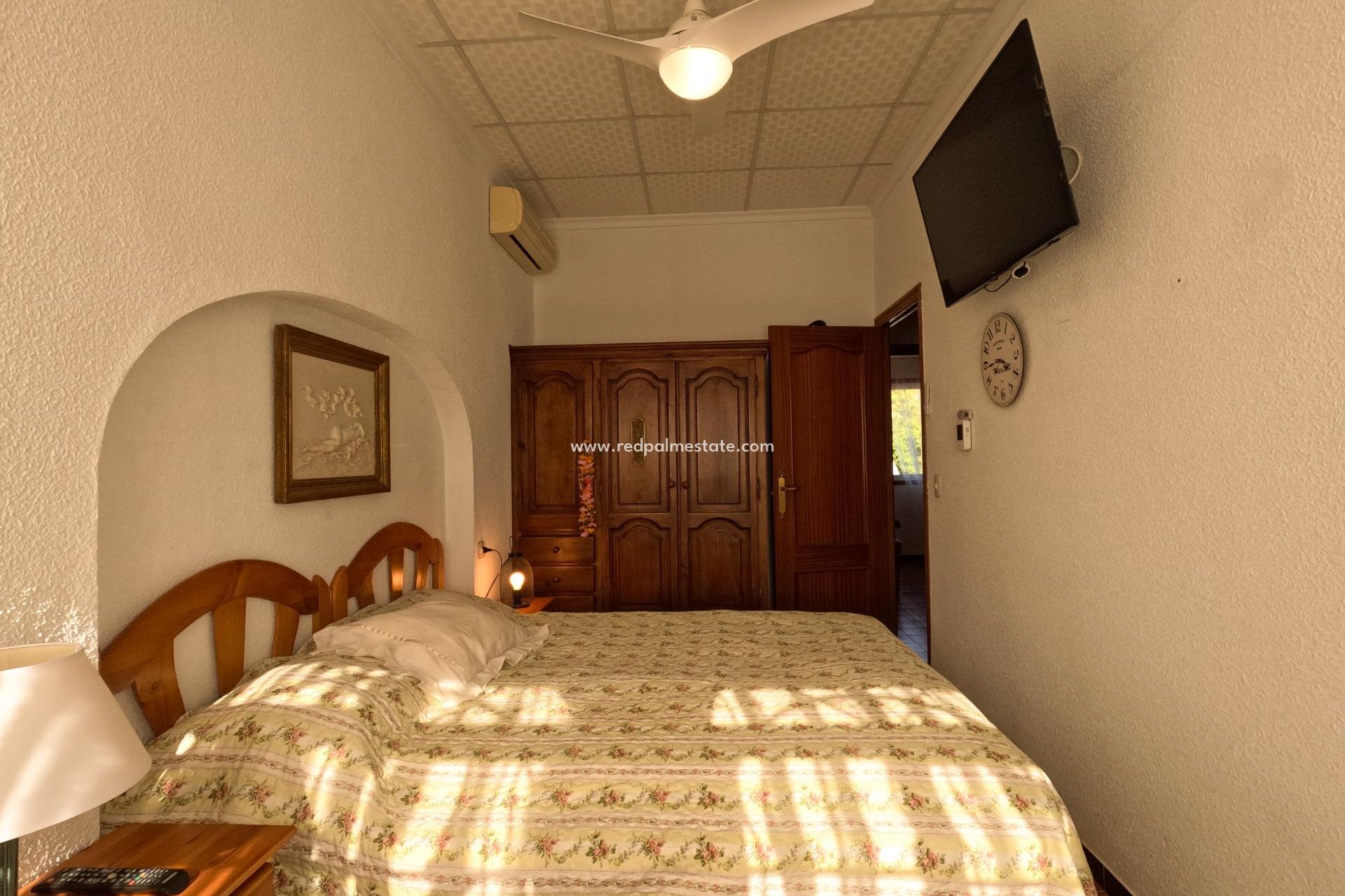 Återförsäljning - Radhus -
Torrevieja - El Acequión - Los Náufragos