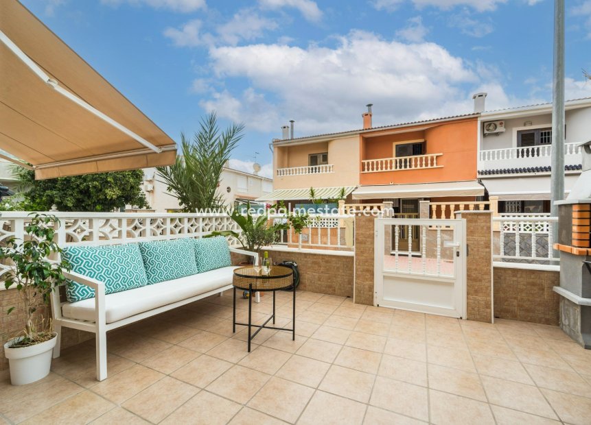 Återförsäljning - Radhus -
Torrevieja - El Acequión - Los Náufragos