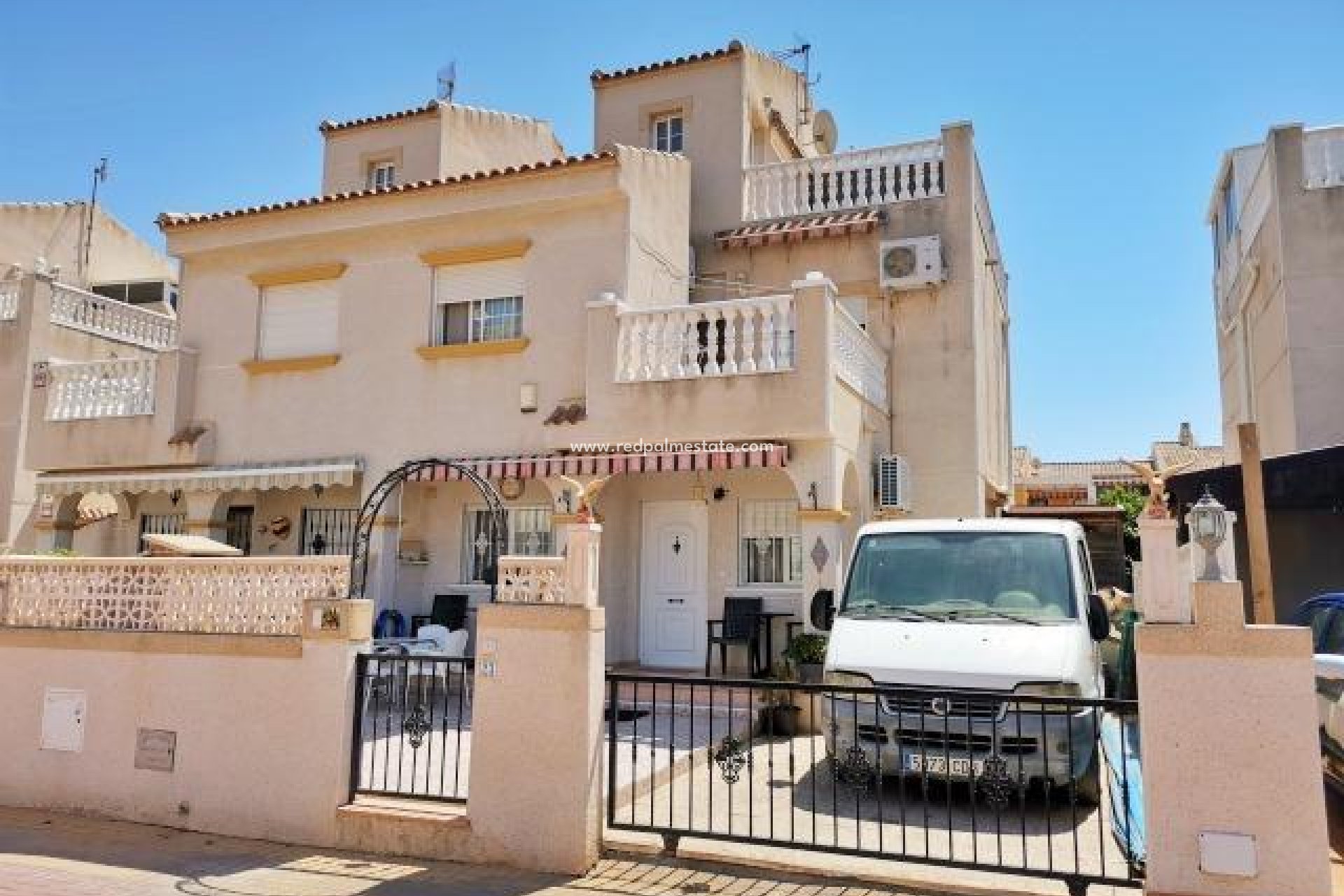 Återförsäljning - Radhus -
Torrevieja - El limonar
